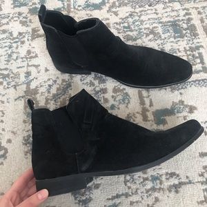 Men’s ASOS boots. Size 9